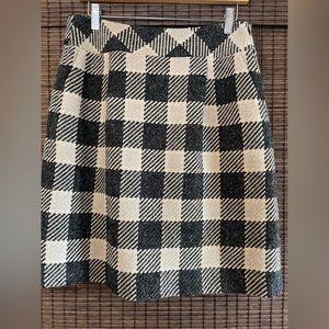 Talbots petites size 8 grey and tan Buffalo plaid wool skirt